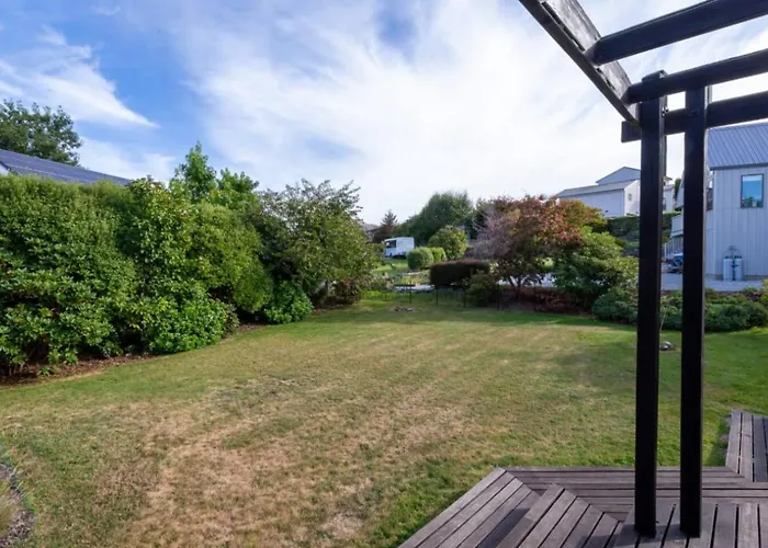 Rata Street Retreat Holiday home Wanaka